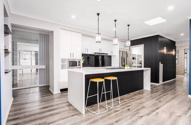 Stylish Spacious 5BR Multifunctional Retreat Home