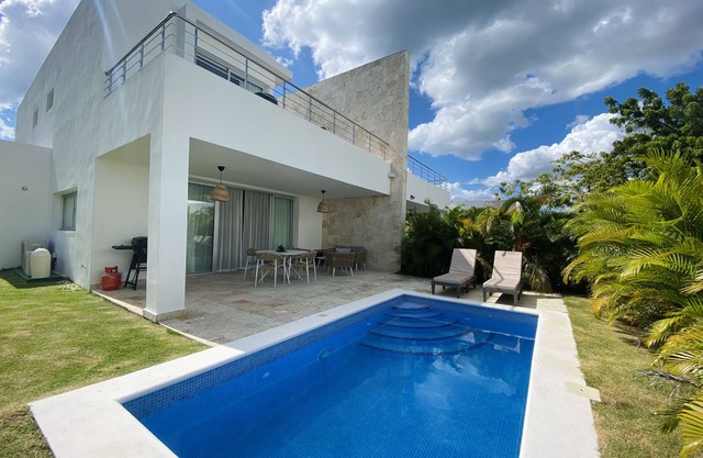 Espaciosas elegantes villa en playa nueva Romana