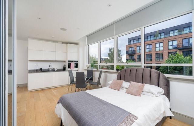 Stylish studio flat in North London