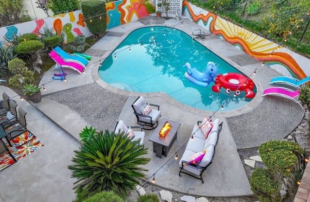 Stylish Sunrise Pool Home 4BD 3BA 10 Min to DTLA