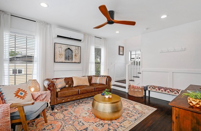 Stylish townhome, prime location, pet friendly