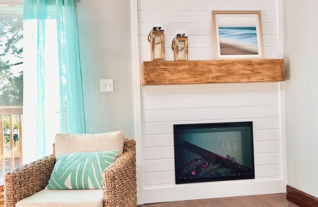 Cozy 2-bedroom Coastal Condo