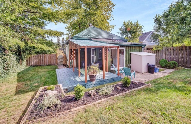 Stylish Urban Escape - Close to DTK and Expwy