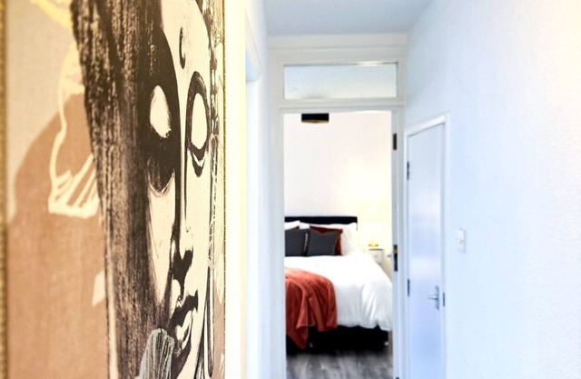 Stylish Westbrook Apartment
