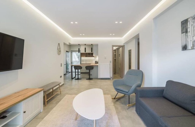 stylish zografou apartement