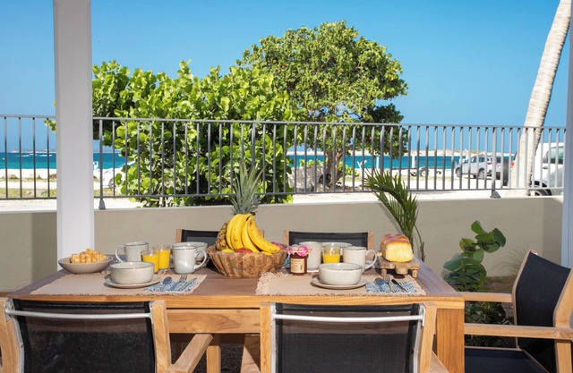superb 1BD sea view orient bay beach
