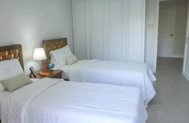 SUBIC Condo Bay Villa
