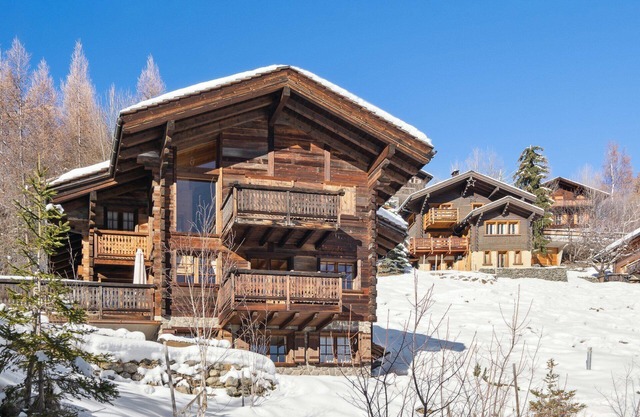 Sublime 5 Bedrooms Chalet with Jacuzzi Grimentz - By Mrs Miggins