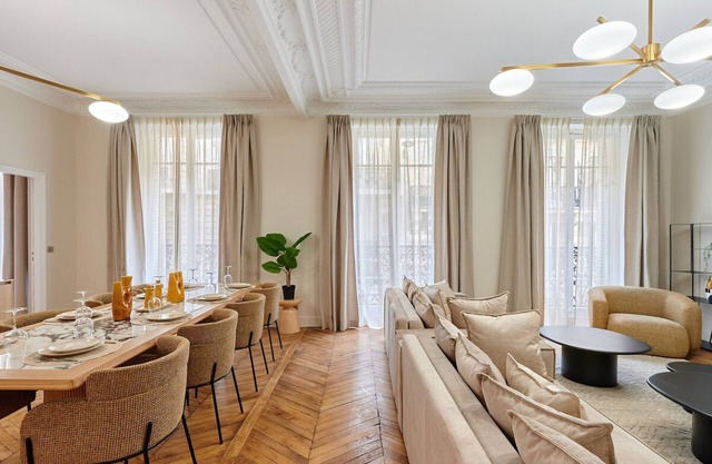 Sublime Apartment in the Center of Paris
