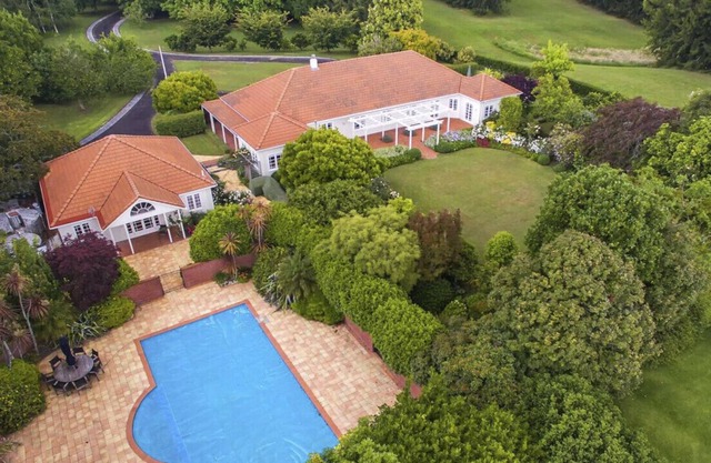 Substantial Countryside Home | Pool & Gardens