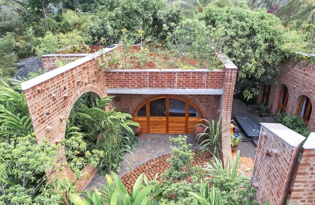 Subterranean Ruins Resort