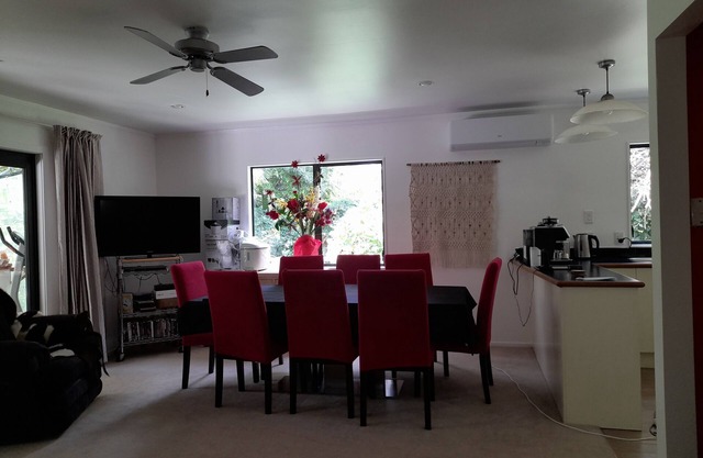 Subtropical Hideaway: Fenced gated property with caretaker studio 2 blueheelers