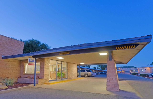 Suburban Studios near Mesa Verde