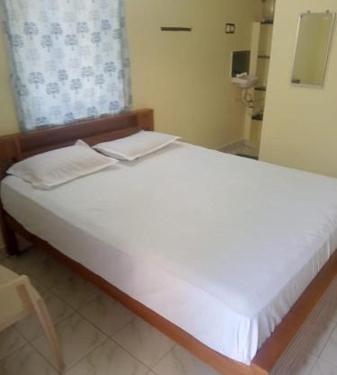 Suganya Lodge