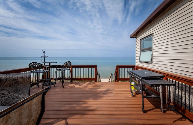 Sugar Sands Cottage - Lake Michigan