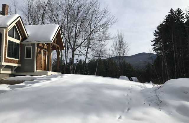 Sugarhouse Lodge: un retiro aislado en la cima de una colina
