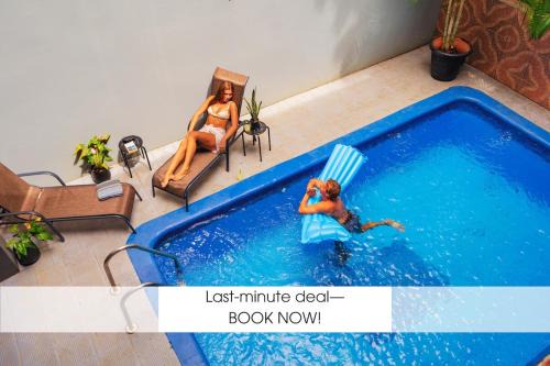 Suite 3 Jaguar - Beach & Pool 2 BR Condo