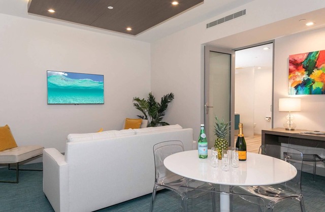 Suite 3