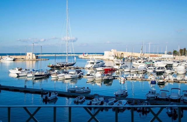 Suite Home Trani