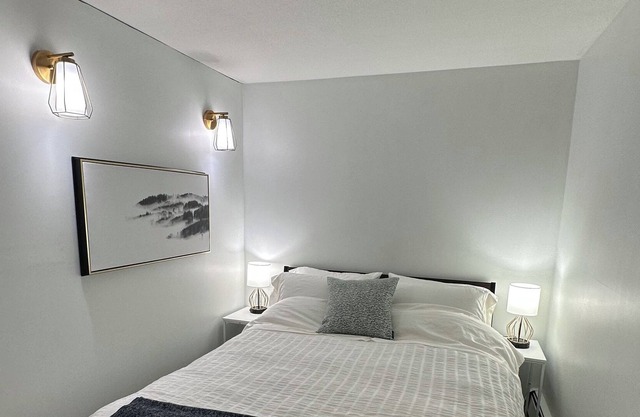 Suite in beautiful Jasper National Park. Mountains, wildlife and more!