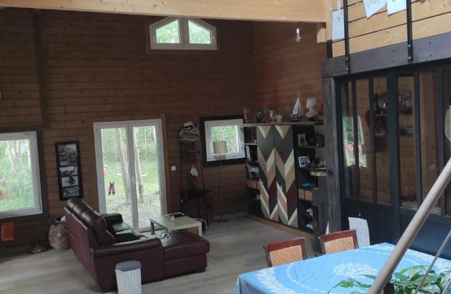 Suite parentale dans maison en bois calme - frigo, vue jardin