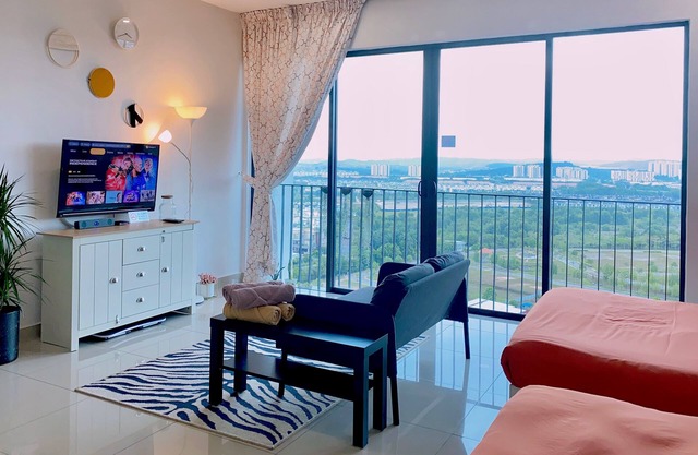 Suite Trefoil Setia City Shah Alam