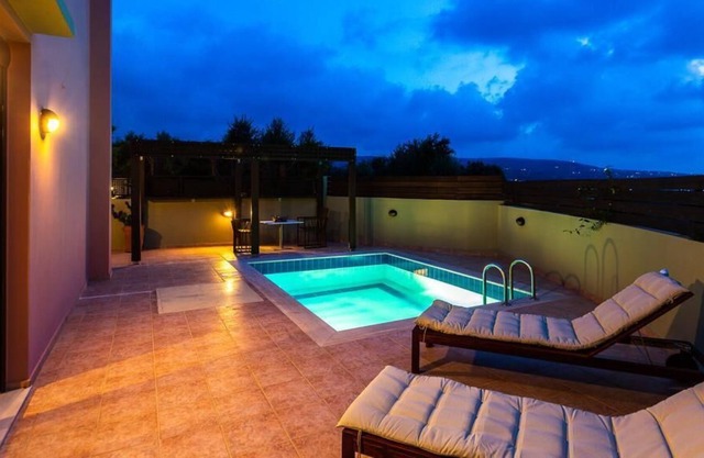 Suite With Private Pool
