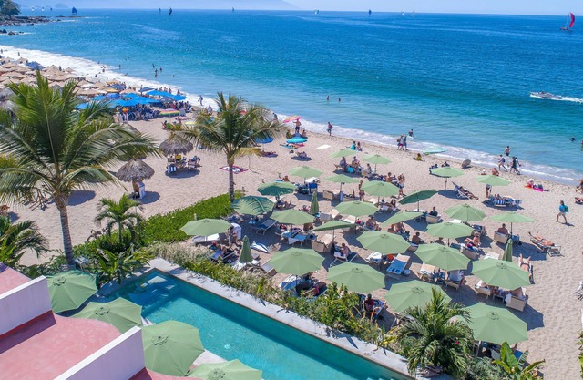 Suites at Sapphire Ocean Club