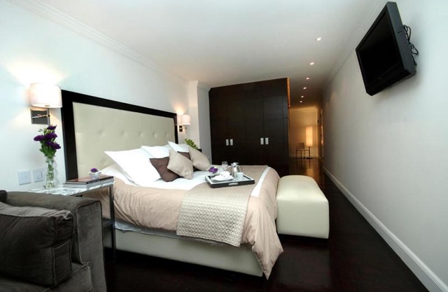 SUITES LONDRES 212