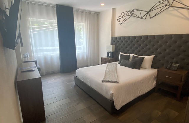 Suites Rio Elba