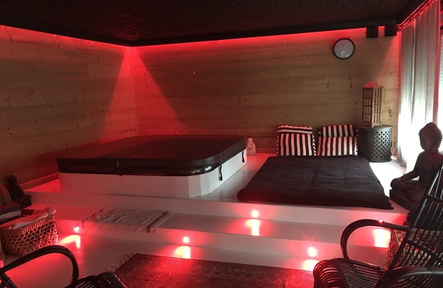 SUITES, SPA, MASSAGES, WELLNESS