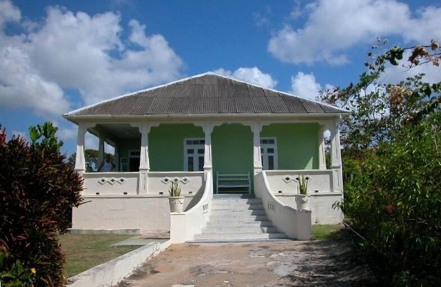 'Suits Me' vintage Costa Sur Home con fantásticas vistas al mar!