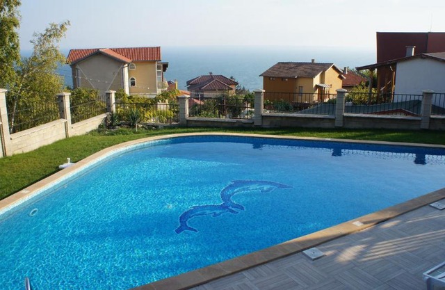 Summer Breeze Villa