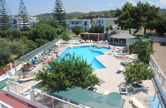 Summer Dream Hotel