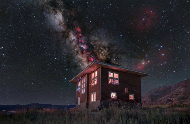 Summer Lake Lookout cabin in the Oregon Outback