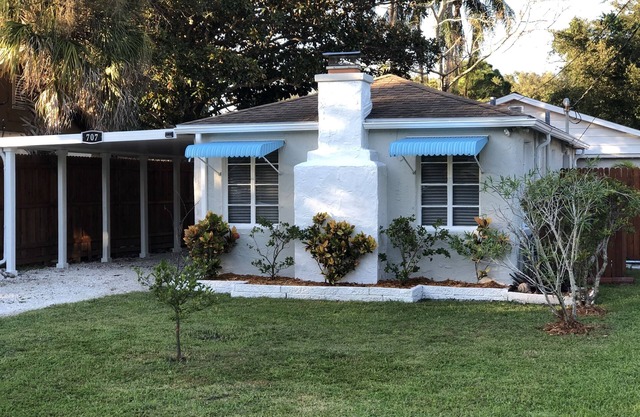 Adorables minutos de Bradenton Cottage a la playa o al centro de Sarasota o Bradenton