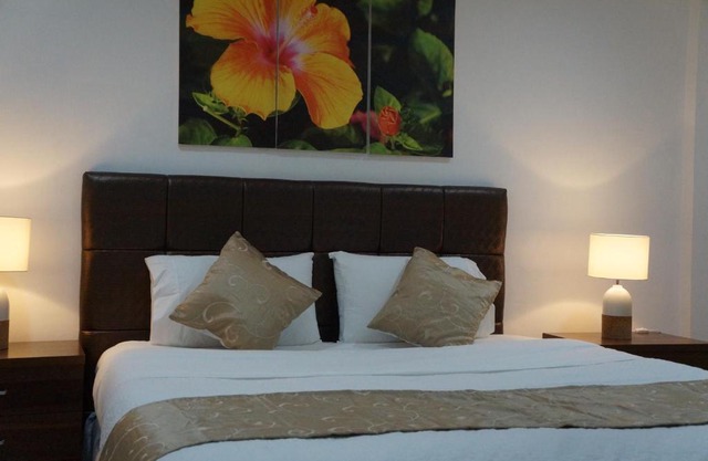 SUMMERHAYES LODGE ROOM1