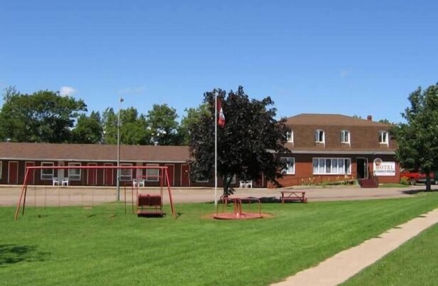 Summerside Motel
