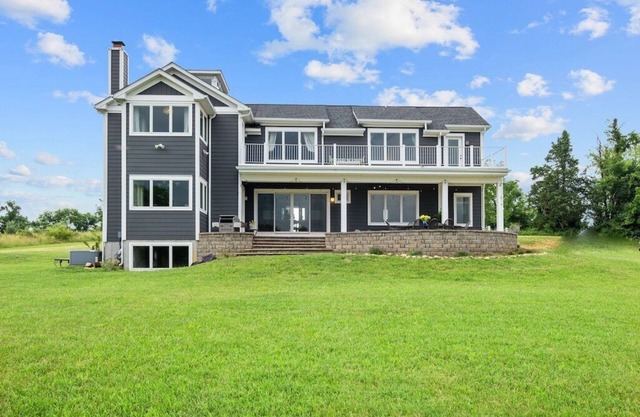 Summit Hill House with Pond with Mountain Views