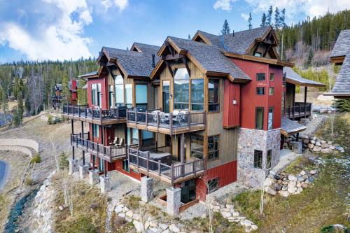 Summit Place at Lakota townhouse