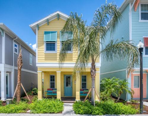 Sun Baked Cottage With Hot Tub Near Disney With Margaritaville Resort & Island H2O Access - 8089Dr