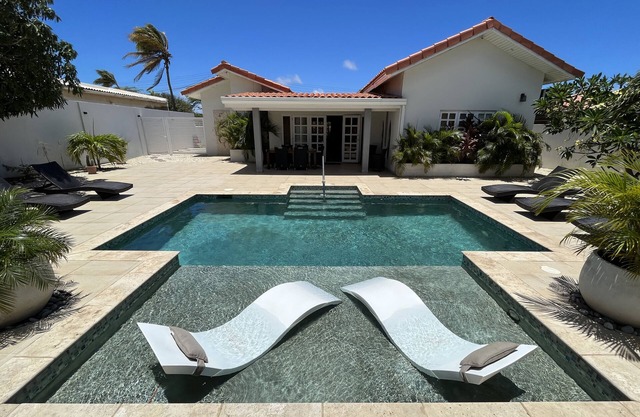 Sun, Fun & Family Time – Private Aruba Villa with Pool & Privacy
