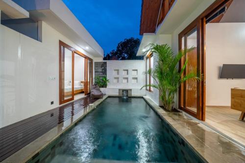 Sun-Kissed Luxury - 2BDR Villa with Pool, Seminyak