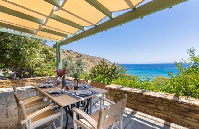 Sun-rock house by the sea