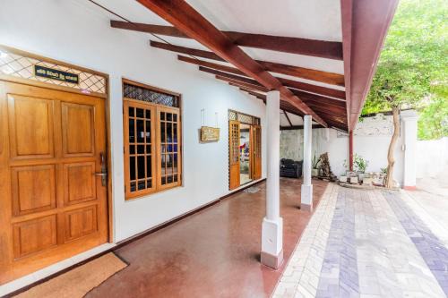 Sun & Sands Villa Wadduwa