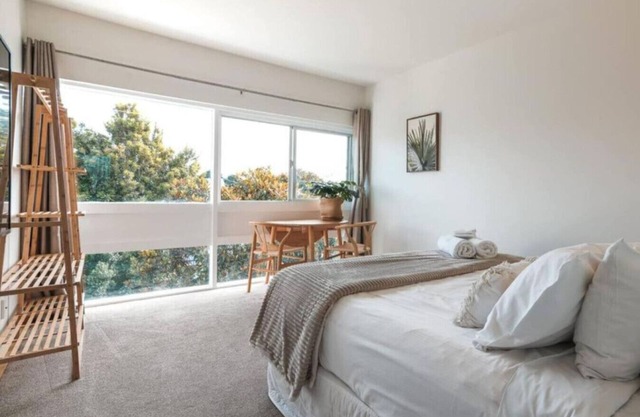 Sun Soaked | 1 BR w/Sea Views|Kitchenette Cupboard