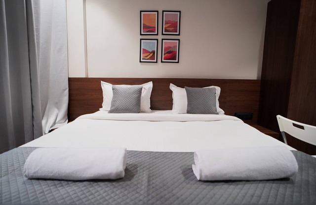 Sunbright Rooms Residency Hotel
