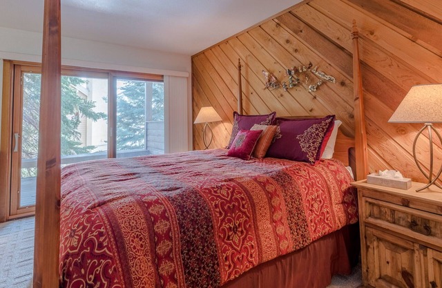 Loft de dos habitaciones más con elkhorn Ameniteis - ¡Se admiten perros!