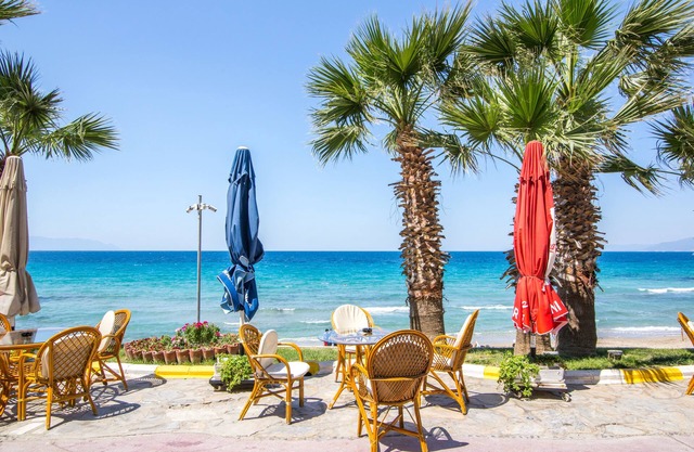Sunday Beach Hotel