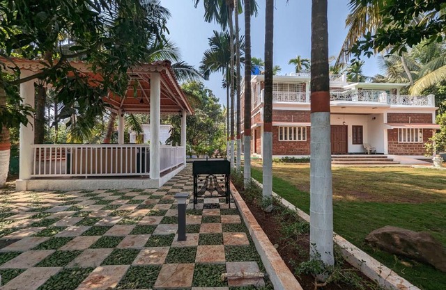 Sundeck Villa